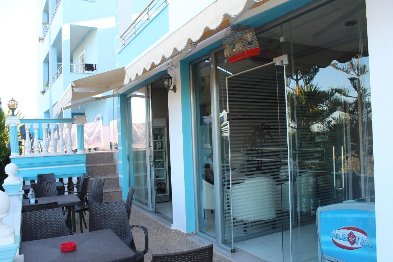Esmeralda & Restaurant Ksamil