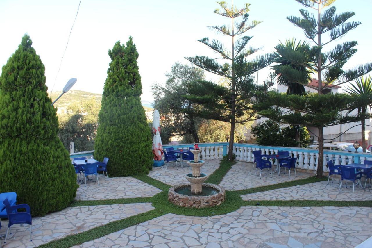 Esmeralda & Restaurant