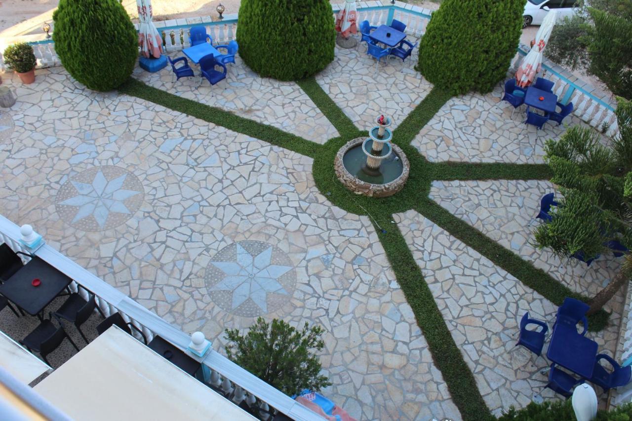 Hotel Esmeralda & Restaurant