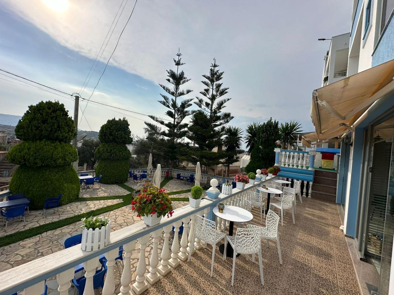 Hotel Esmeralda & Restaurant 2*