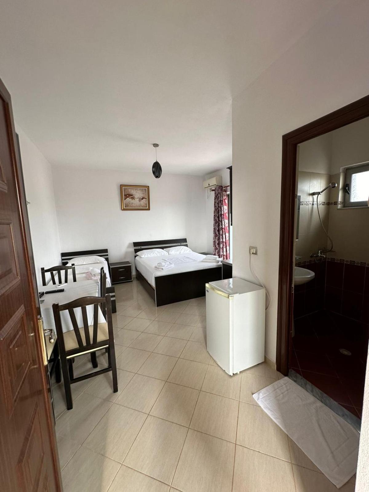 Hotel Esmeralda & Restaurant